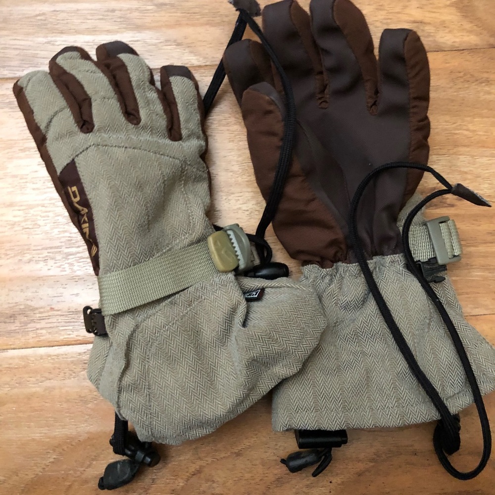 Kids dakine snowboard gloves